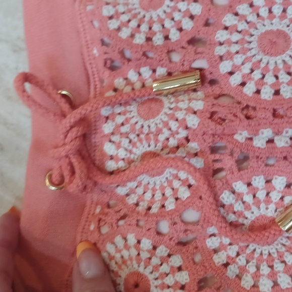 Unique Tory Burch Salmon Colored Crochet Cotton Knit Bermuda Shorts - Picture 3 of 10